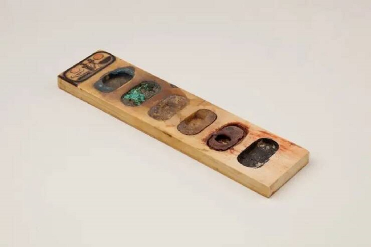 While we're on the subject of incredible Egyptian art, this is a 3,000-year-old ancient Egyptian painter's palette, complete with six different colors:

It's from the reign of Amenhotep III, circa 1390 BCE.