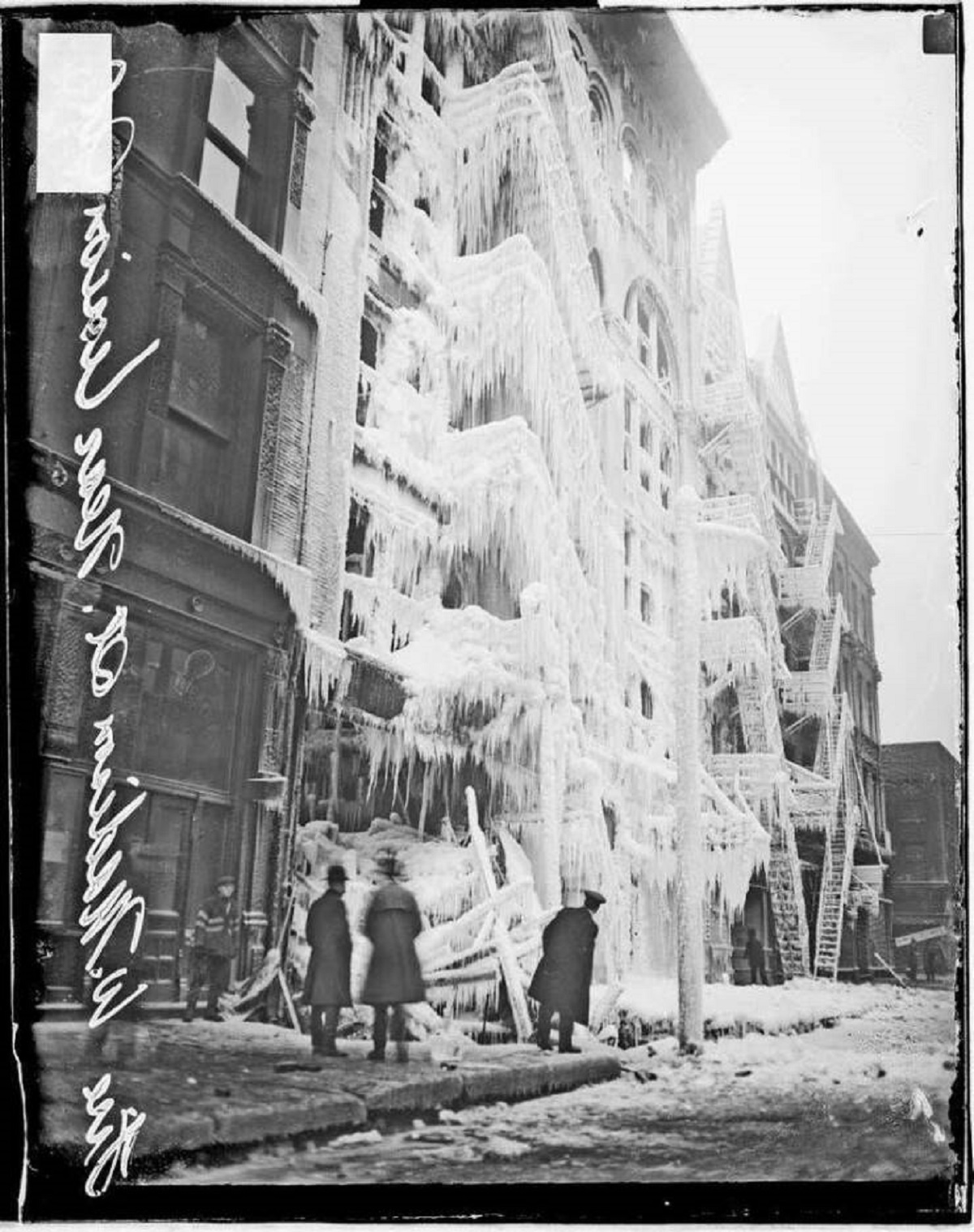 This is what Chicago's Eureka Building looked like after a winter fire was put out by the Fire Department: