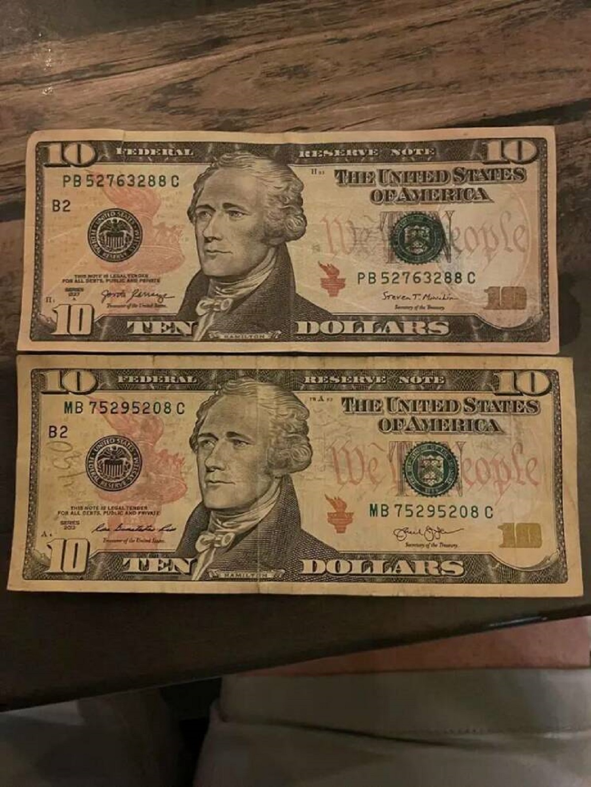 This is what a counterfeit $10 looks like compared to a real one: