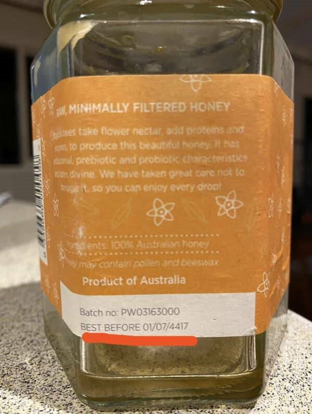 plastic bottle - Un, Minimally Filtered Honey tees take flower nectar, add proteins and sto produce this beautiful honey. It has oral, prebiotic and probiotic characteristics with divine. We have taken great care not to age it, so you can enjoy every drop