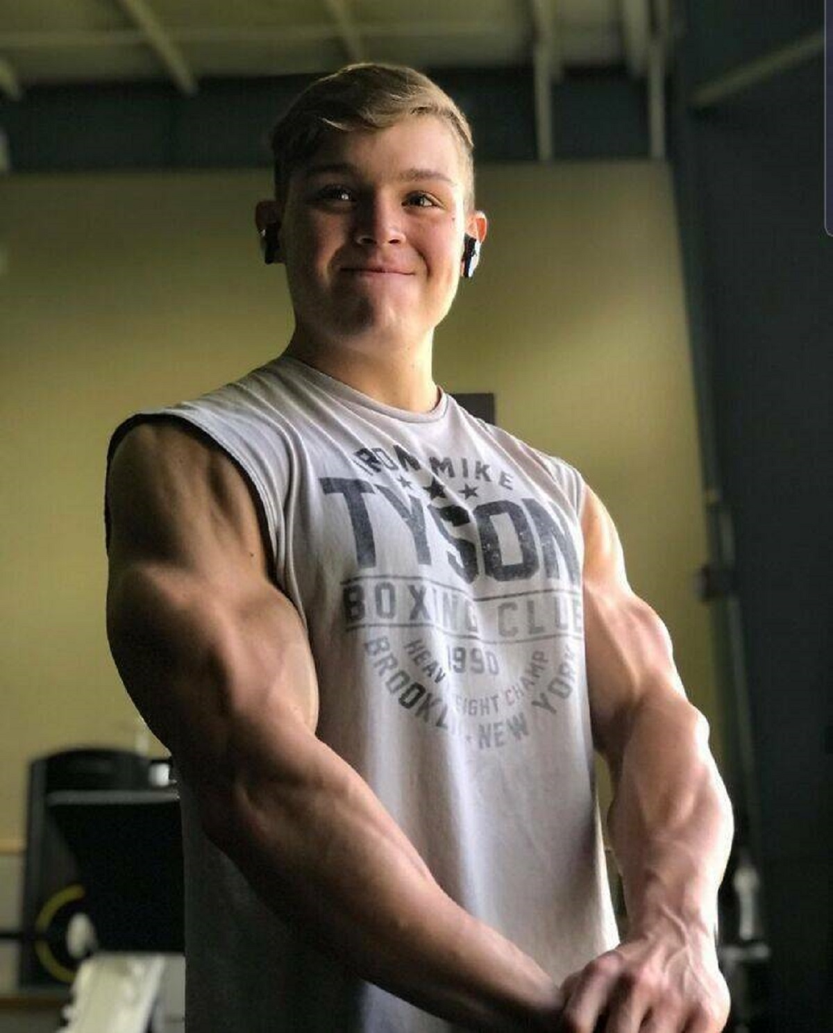 "This Bodybuilder With A 13 Year Old's Face"