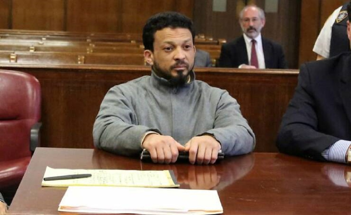 "In 2015, Aitabdel Salem, A 41-Year-Old From Queens, Spent 5 Months In Jail At Rikers Island, One Of The Country's Most Notorious Prisons, Not Knowing That His Bail Was Just $2"

"Salem was initially jailed on a $25,000 bail for allegedly attacking a police officer who was arresting him on charges of shoplifting on November 21, 2014.

Prosecutors for the case, however, failed to land an indictment, and a judge ordered Salem's release on November 28, 2014, just one week after his arrest.

Salem, however, still had to pay two $1 bail charges for two unrelated tampering and mischief charges.

The only problem: Salem didn't know just $2 could set him free. He remained in the overcrowded prison until May 2015."