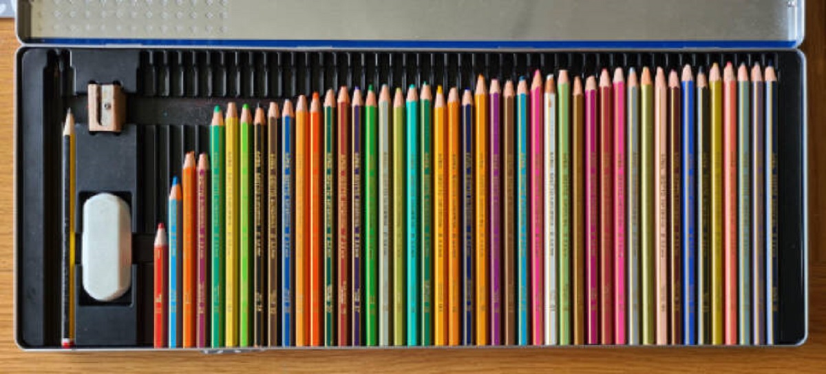 “The uneven usage of my sons colouring pencils – With a clear favourite”