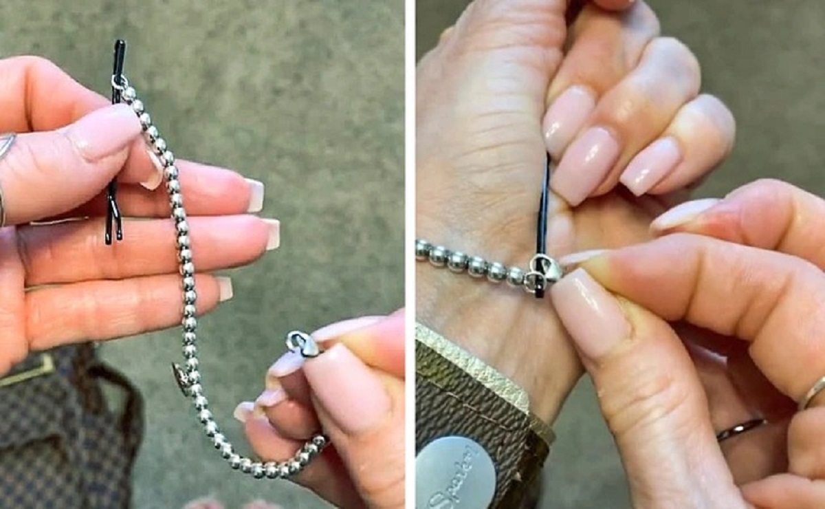 How to easily clasp a bracelet by yourself