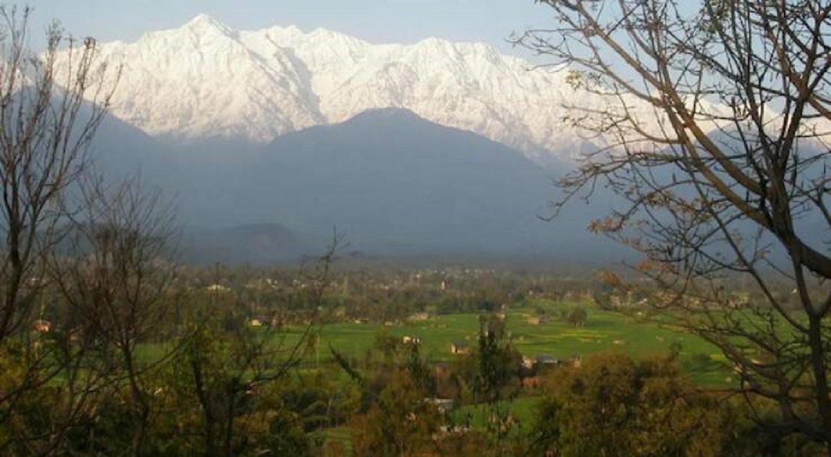 "Himalayan mountains looking over a valley."