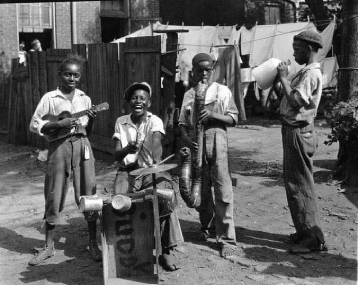 "4 Boys Jamming, 1928"