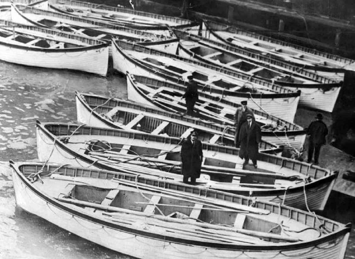 These are what some of the Titanic's lifeboats looked like after they were docked in New York.