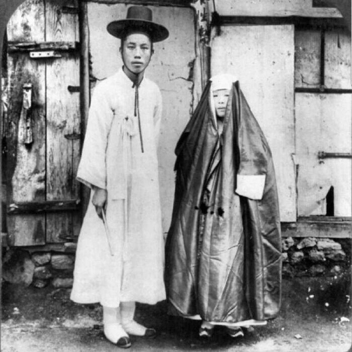 "Korean Couple In Seoul, South Korea, 1904"