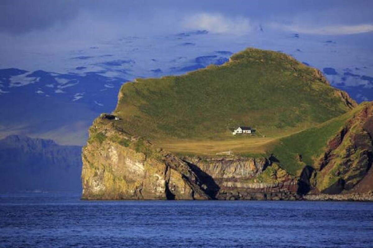 Speaking of isolated things, this is a house also located in Iceland that some have called the most isolated house in the world