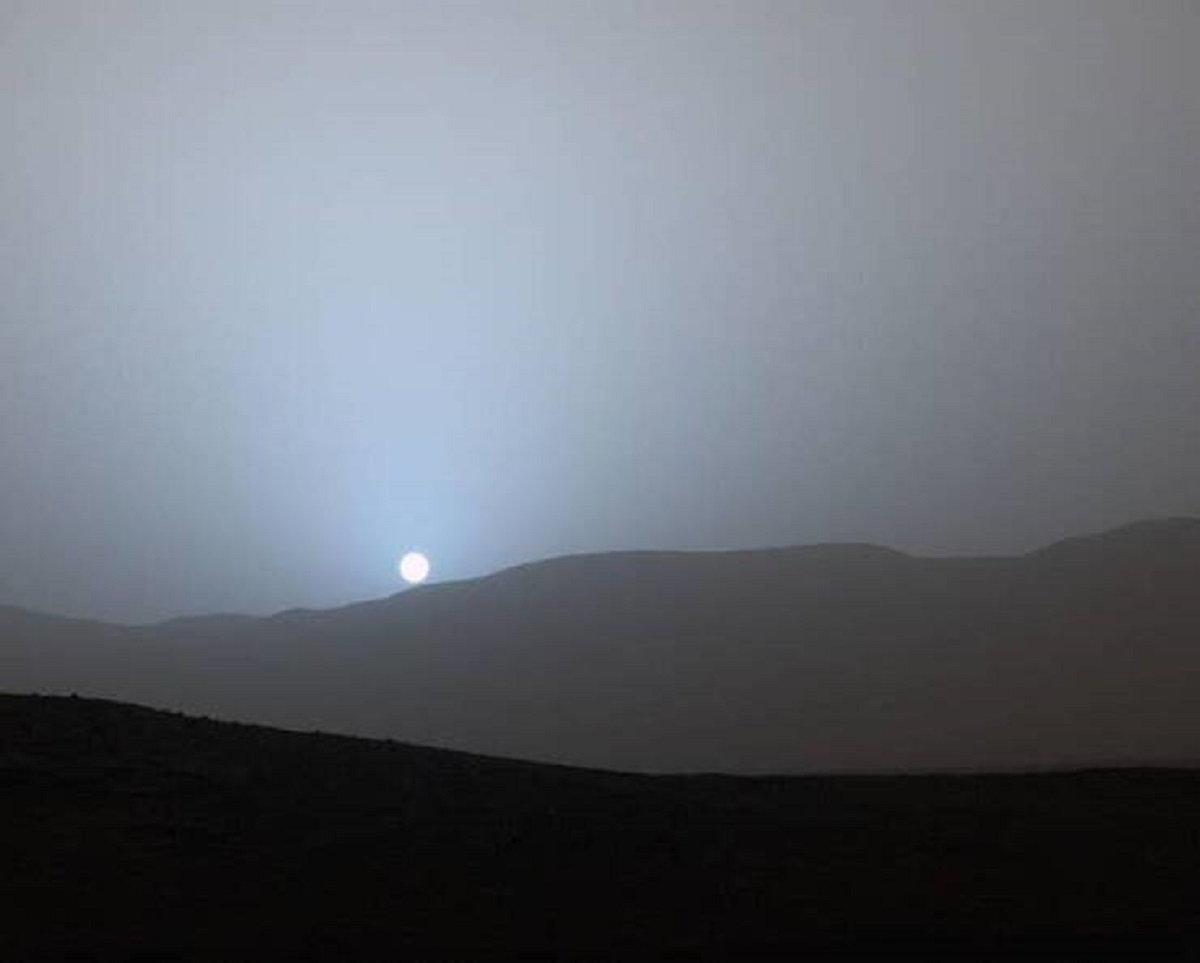 Speaking of Mars, this is what a sunset looks like on that there planet: