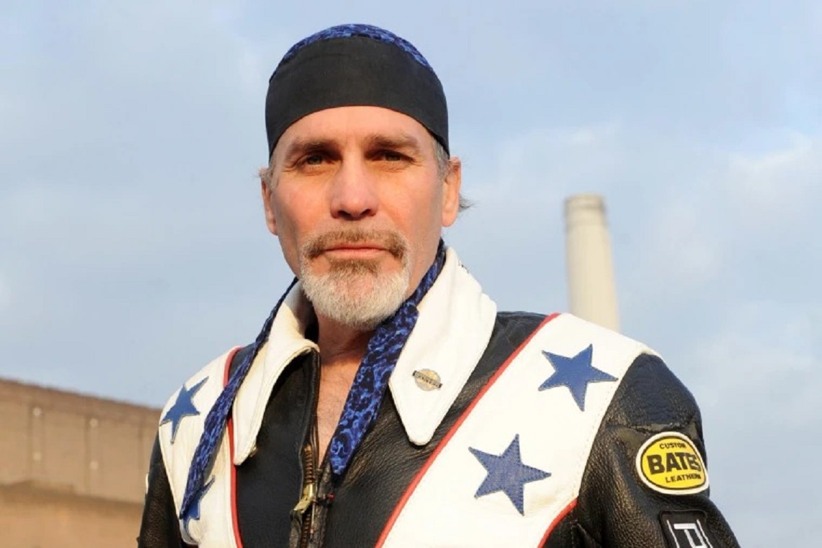 Daredevil Robbie Knievel, aged 60, succumbed to pancreatic cancer on January 13th after a prolonged struggle with the disease.