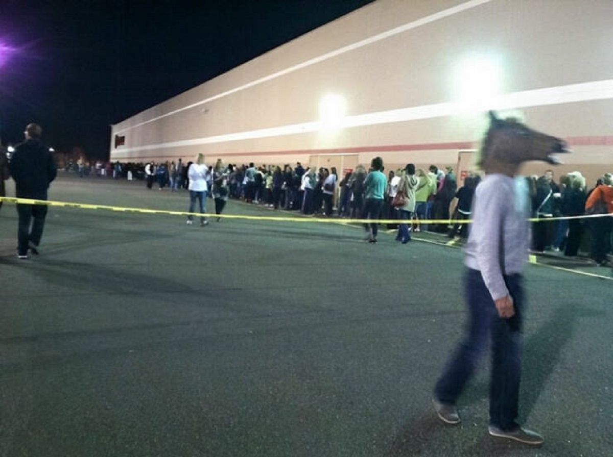 38 Black Friday Fails.