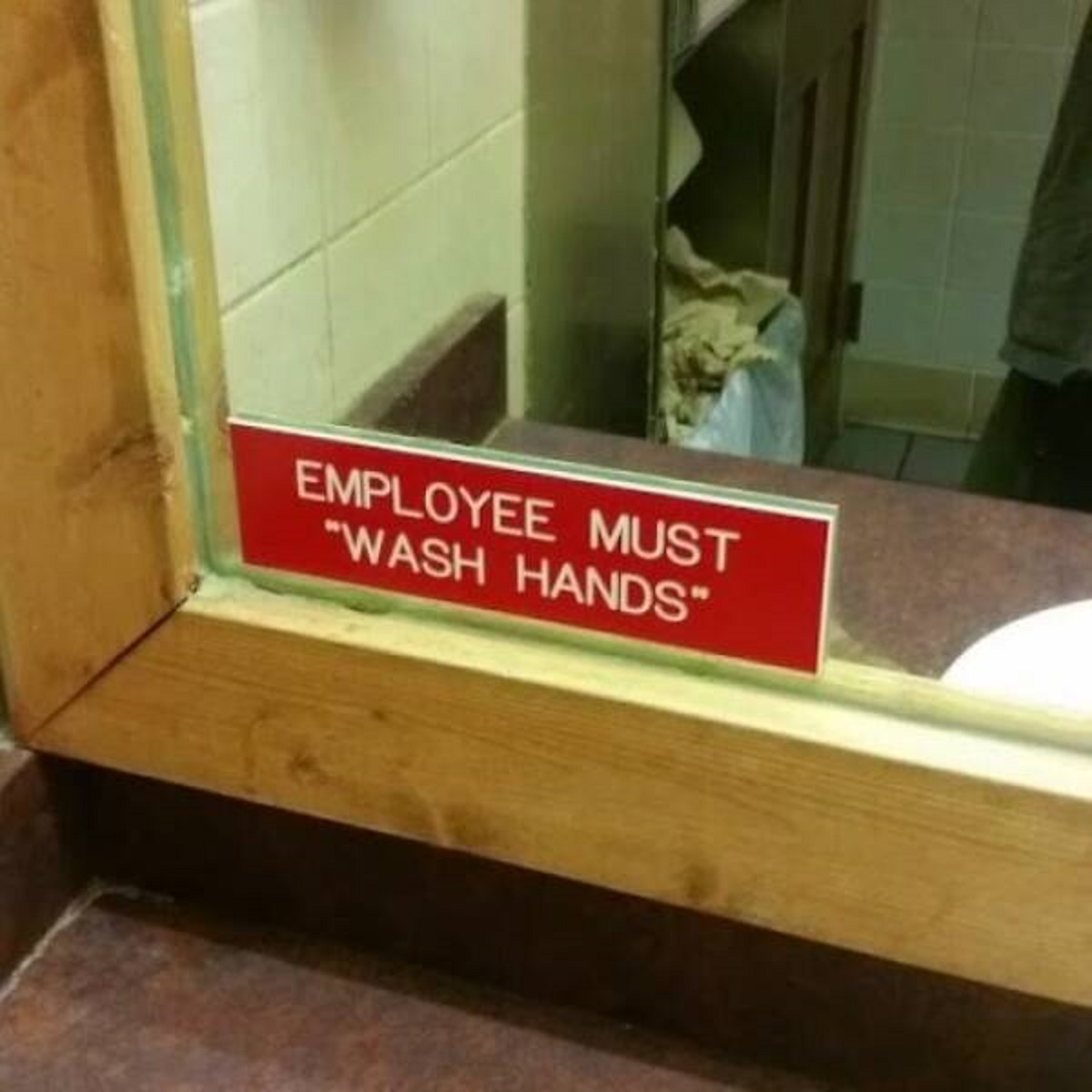 24 Unintentionally Inappropriate Signs.