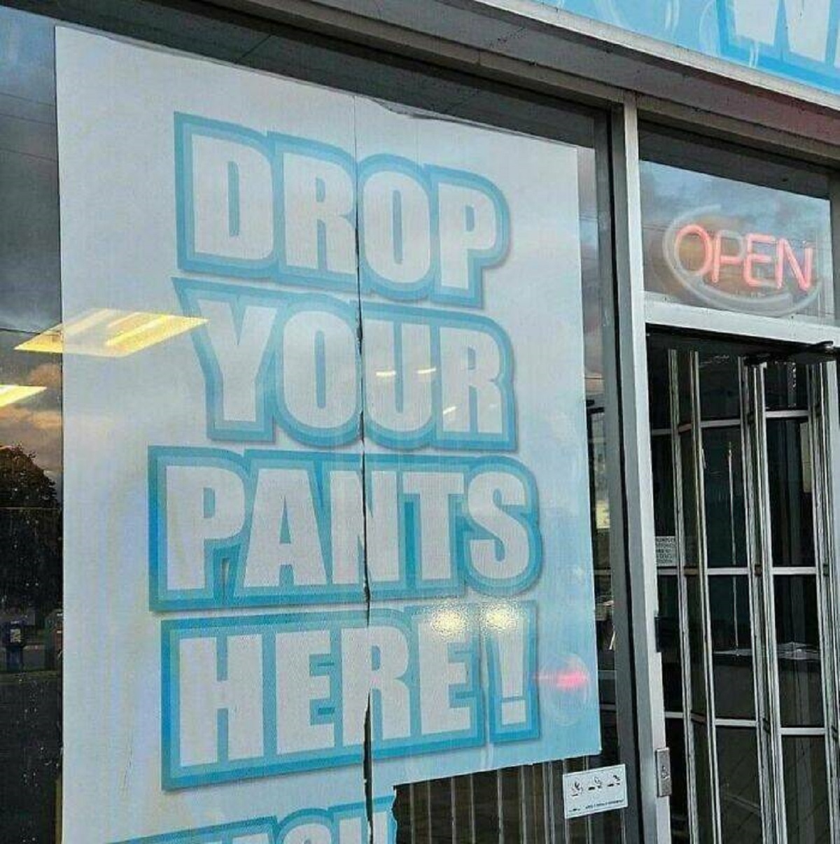 24 Unintentionally Inappropriate Signs.