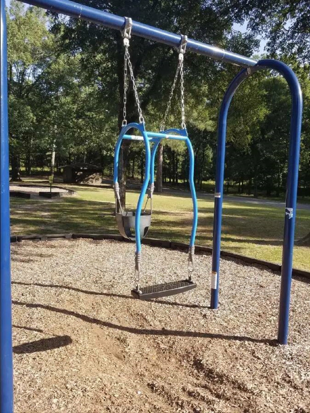 This swing for a parent and kid combo is perfect, because it shouldn't just be kids who get to have fun on the swings!