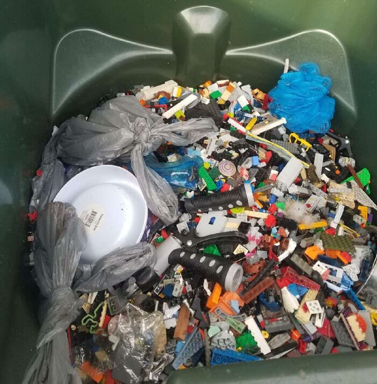 Mom’s Boyfriend Threw Away My 9-Year-Old Collection Of LEGO Because I Didn’t Use It For A While. There Are Sets From The 1990s In There And Also Sets In The Harry Potter Series