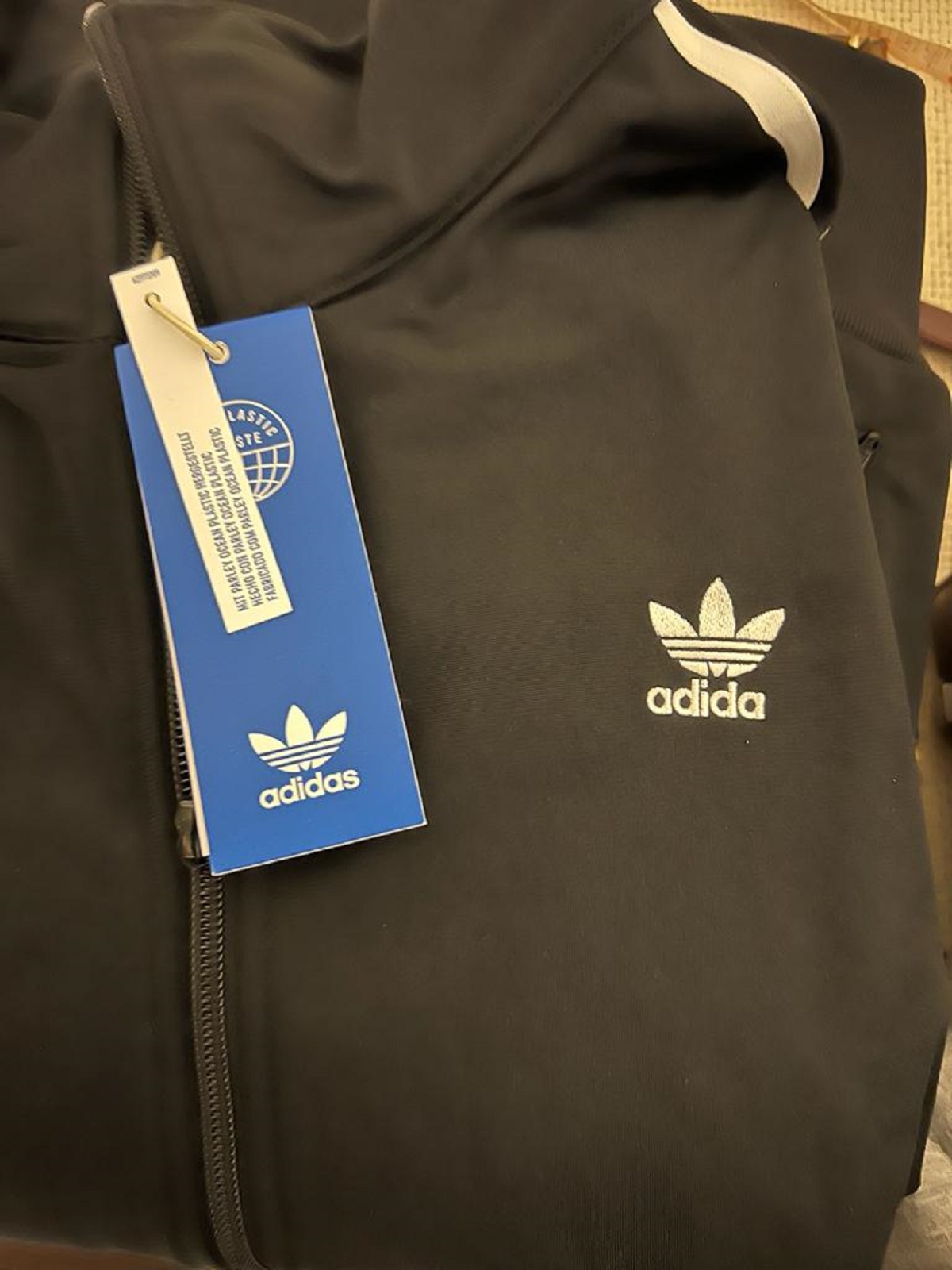 “”ADIDA” Adidas jacket is missing an “s” (bought from the official website!)”