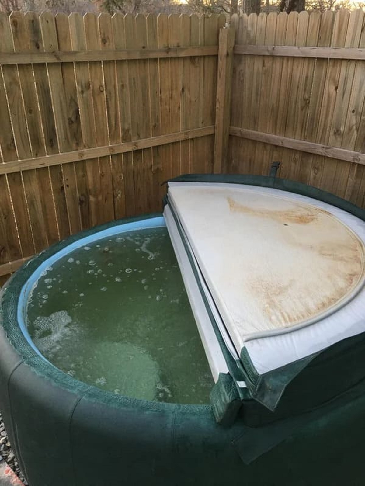 “This is the hot tub of the Airbnb which was the main reason why I rented the spot. Smelled terrible and was obviously not cleaned in forever”