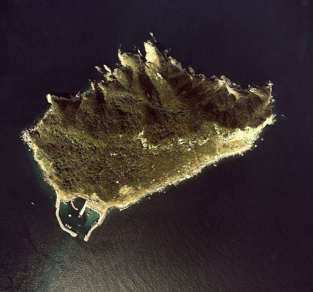 that Okinoshima Island in Japan strictly forbids women to step ashore due to local traditions. The entire island is a sacred Shinto kami, and over 80,000 artifacts left as offerings have been recovered. It was declared a UNESCO World Heritage site in 2017.