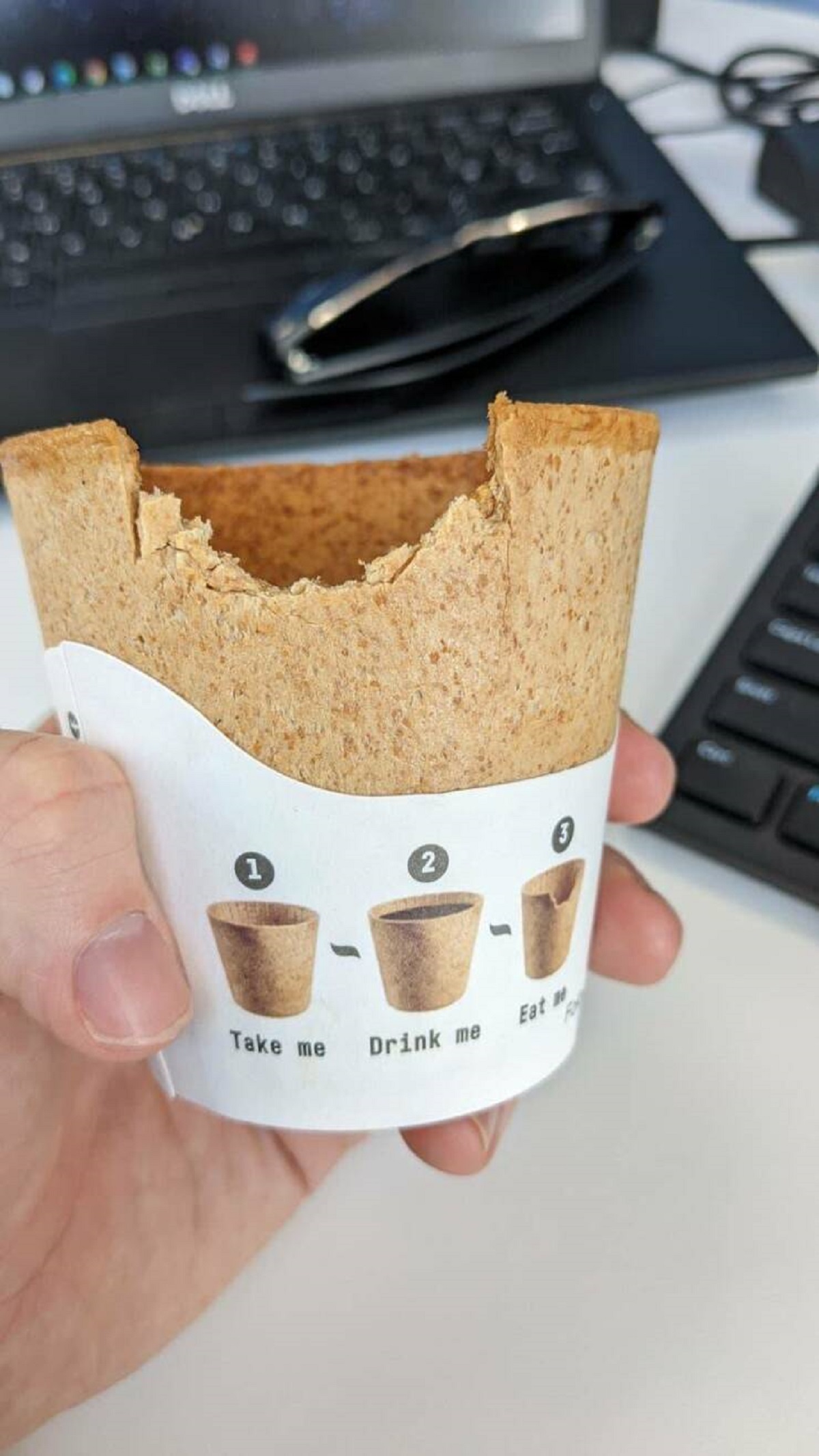 Edible coffee cups exist: