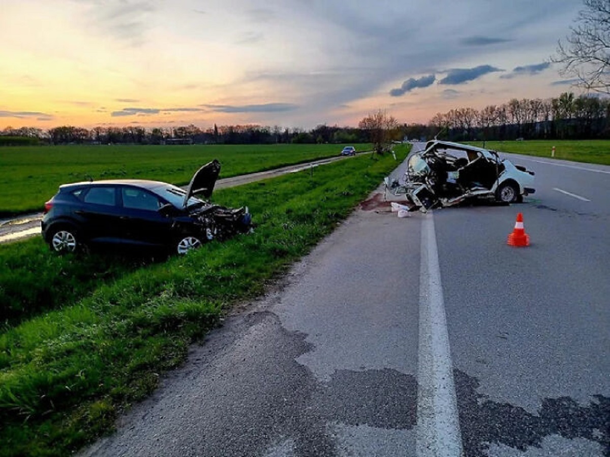 Two Cars After Head On Crash, Can You Tell Which Is Older?