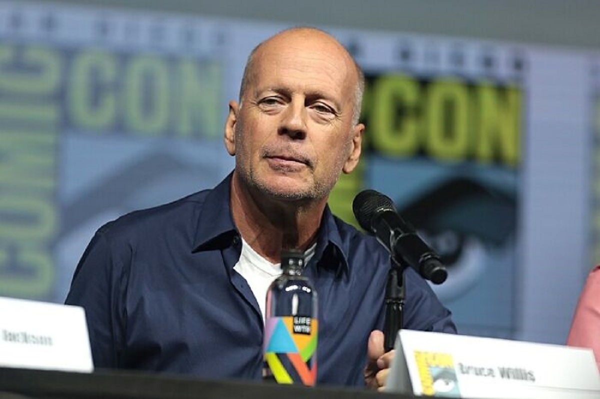 Saw Bruce Willis condition in 2015 working on a movie with him. They knew then already. He had giant cue cards for every scene and still blew it often. Very Sad.