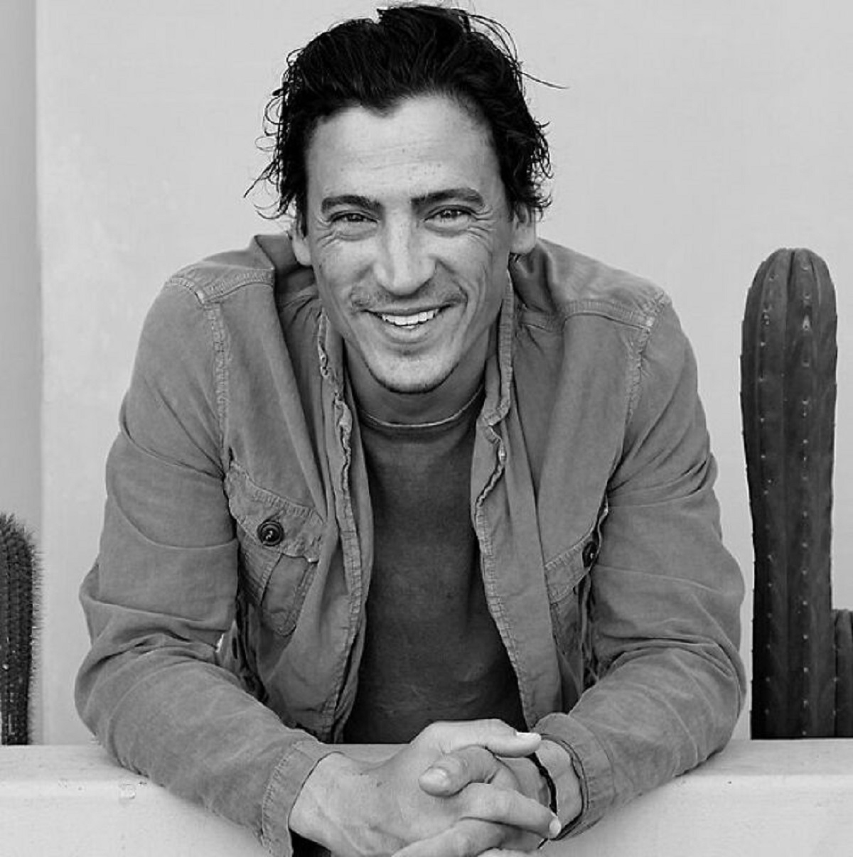 Met Andrew Keegan once. Talked to him for a couple hours. He didn't describe it in so many words, but he was obviously in the process of creating what would eventually become his "new religion." I used to search "Andrew Keegan cult" every few months until stories started showing up about Full Circle & their illegal kombucha operation