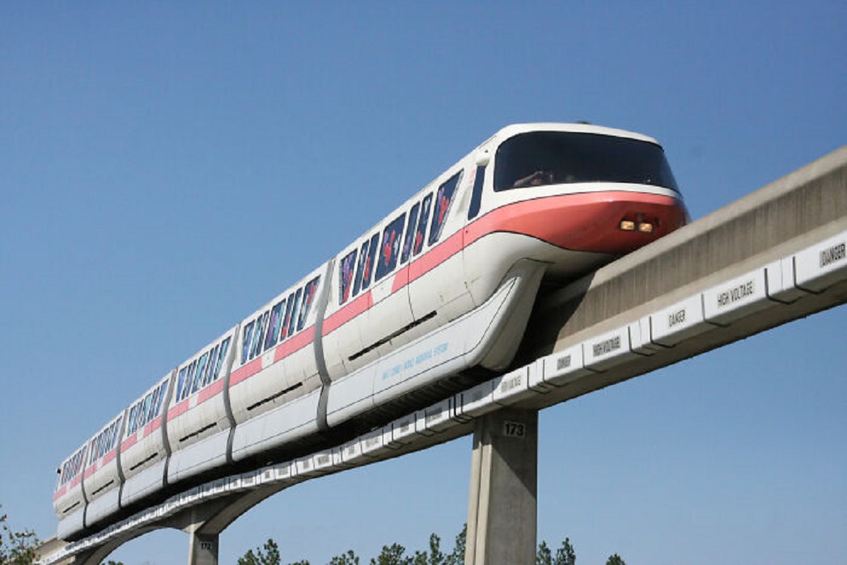 Walt Disney accidentally "kidnapped" Richard Nixon by dispatching his monorail train before the Secret Service could get on. The agents ran after the train and attempted to jump onboard but the doors had already closed. Monorail pilot Bob Gurr was terrified; Nixon got a kick out of it.
