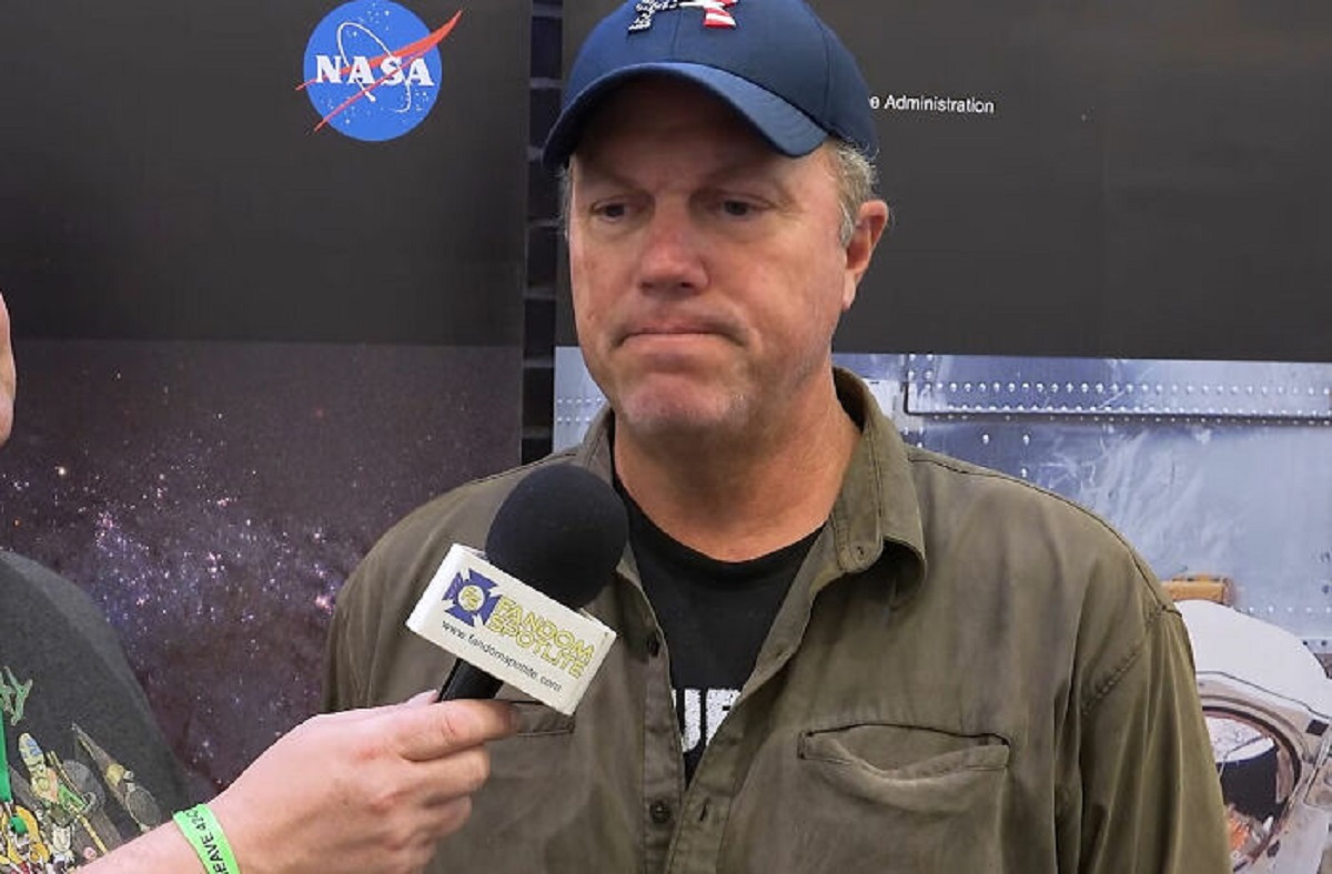 Adam Baldwin - I always generally enjoyed his work in movies and loved Jayne in Firefly. then I ran into Baldwin on witter many years ago and saw what he's like.