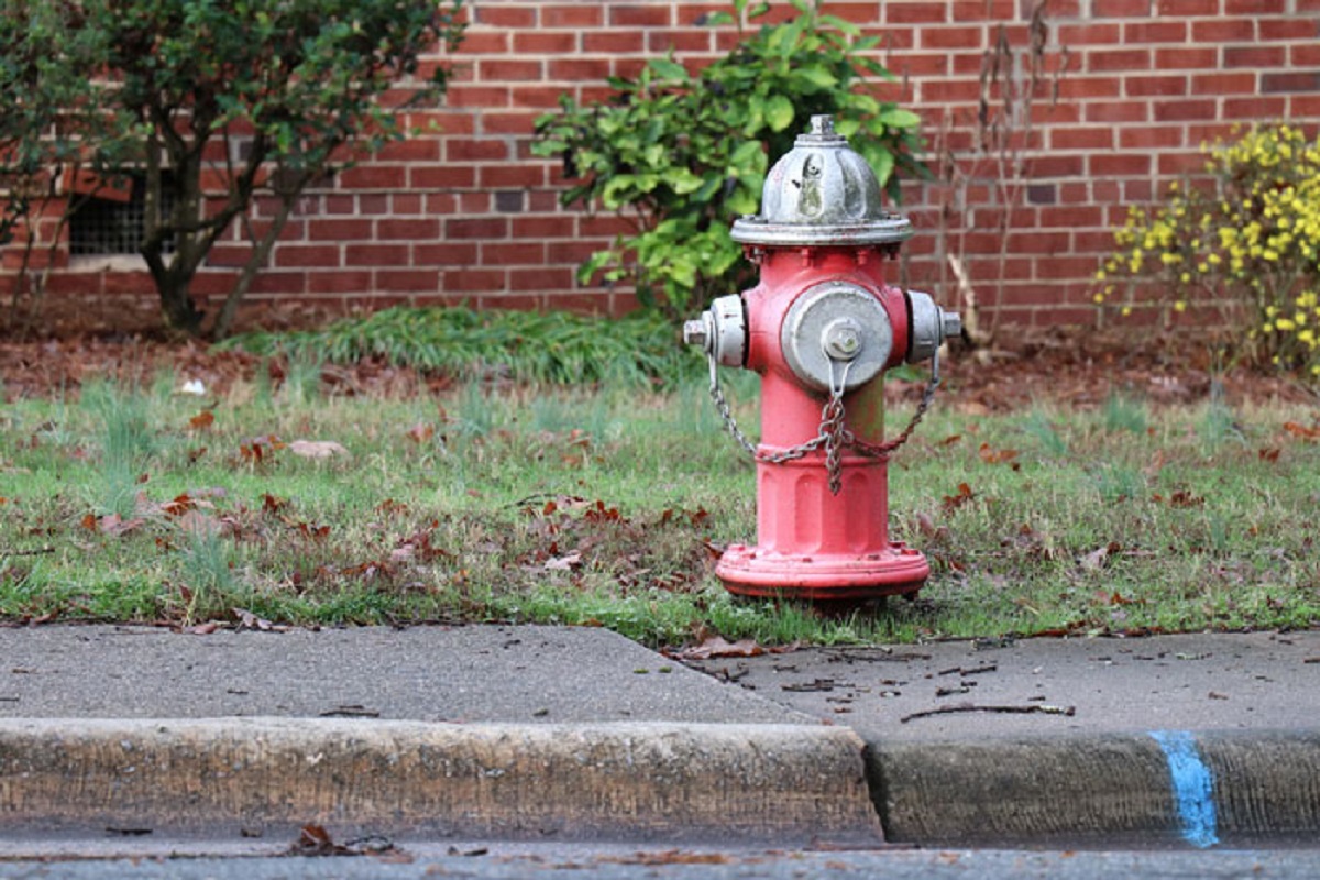 We don’t know who invented or held the patent for the fire hydrant as those papers were lost when the US Patent Office…. burned down.