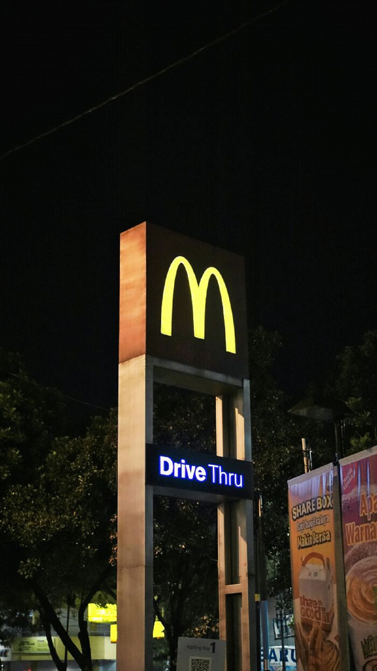 The extremely poor audio quality of fast food drive-thru speakers. How in 2024 can it even sound that bad? HOW?