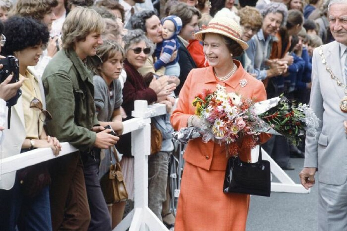 Of the 5 known assassination attempts on Queen Elizabeth II, the one that came closest to succeeding was attempted by a 17-year-old New Zealander, who shot at her with a .22 calibre rifle, but missed so badly that nobody even realised shots were fired.