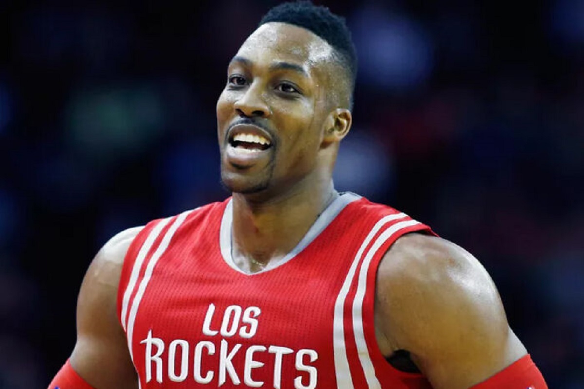 Former NBA Star Dwight Howard Ate 5,500 Calories in Candy Every Day for a Decade. Howard was consuming the amount of sugar equivalent to 24 chocolate bars every day.