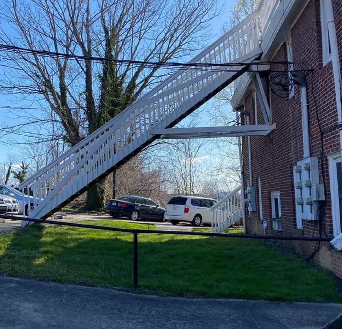 30 Hilarious Examples of Blue-Collar Engineering 