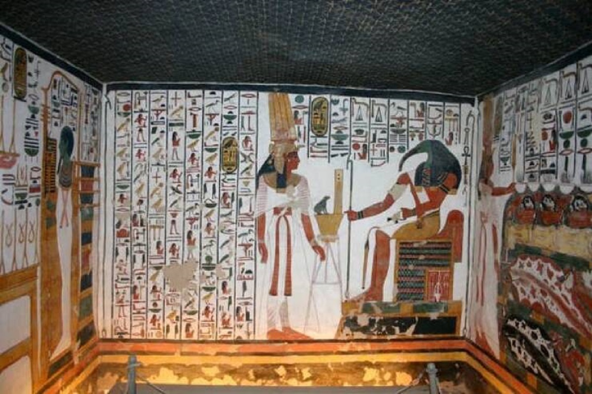 This amazing wall painting — which is often called the Sistine Chapel of Ancient Egypt — was discovered inside the tomb of Nefertari, the wife of Pharaoh Ramesses II. She died in 1255 BCE, so this art was made 3,300 years ago!