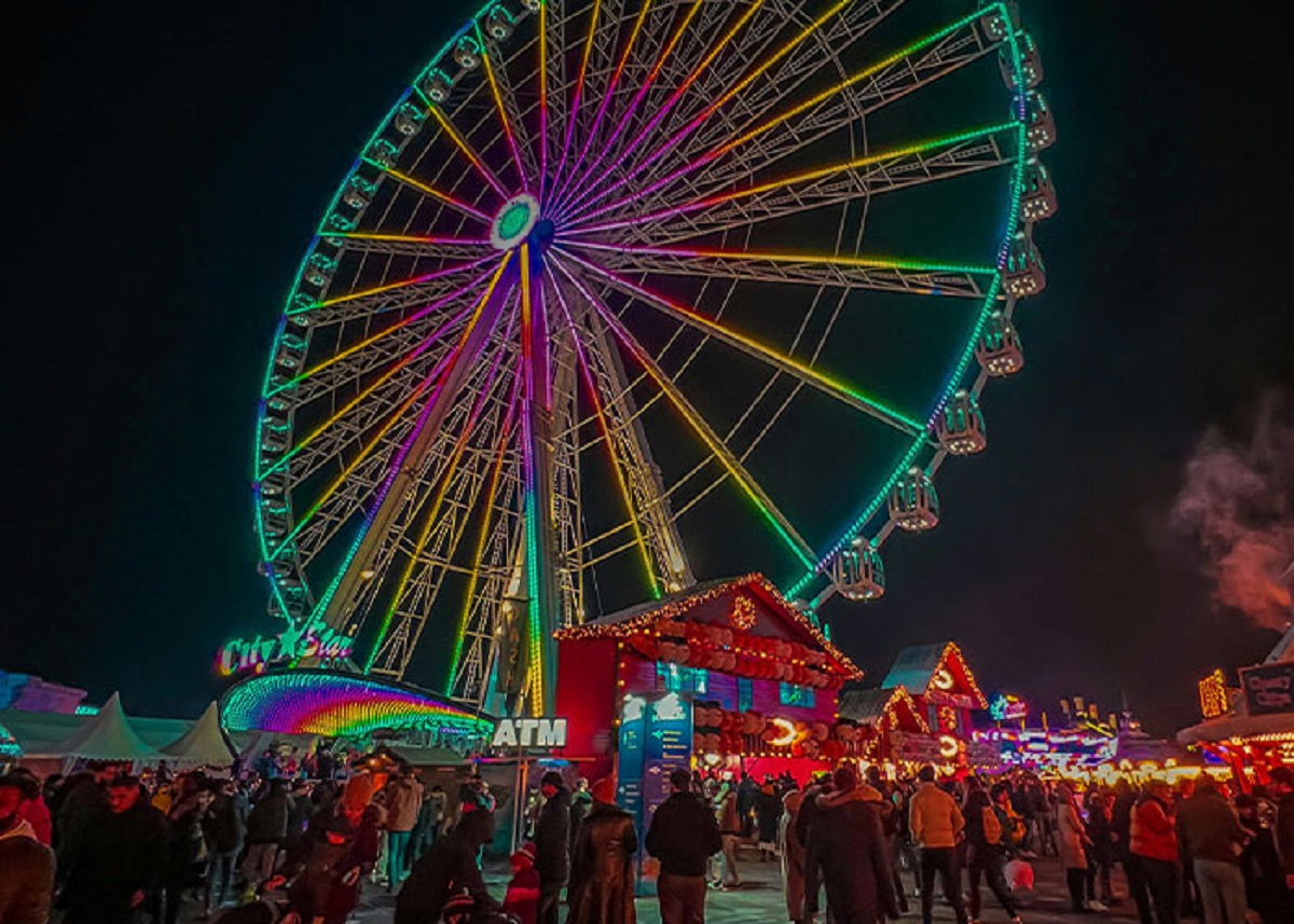 I’m convinced that theme parks/fairs/carnivals pay people to walk around with giant prizes to make the games look more winnable and convince more people to play.