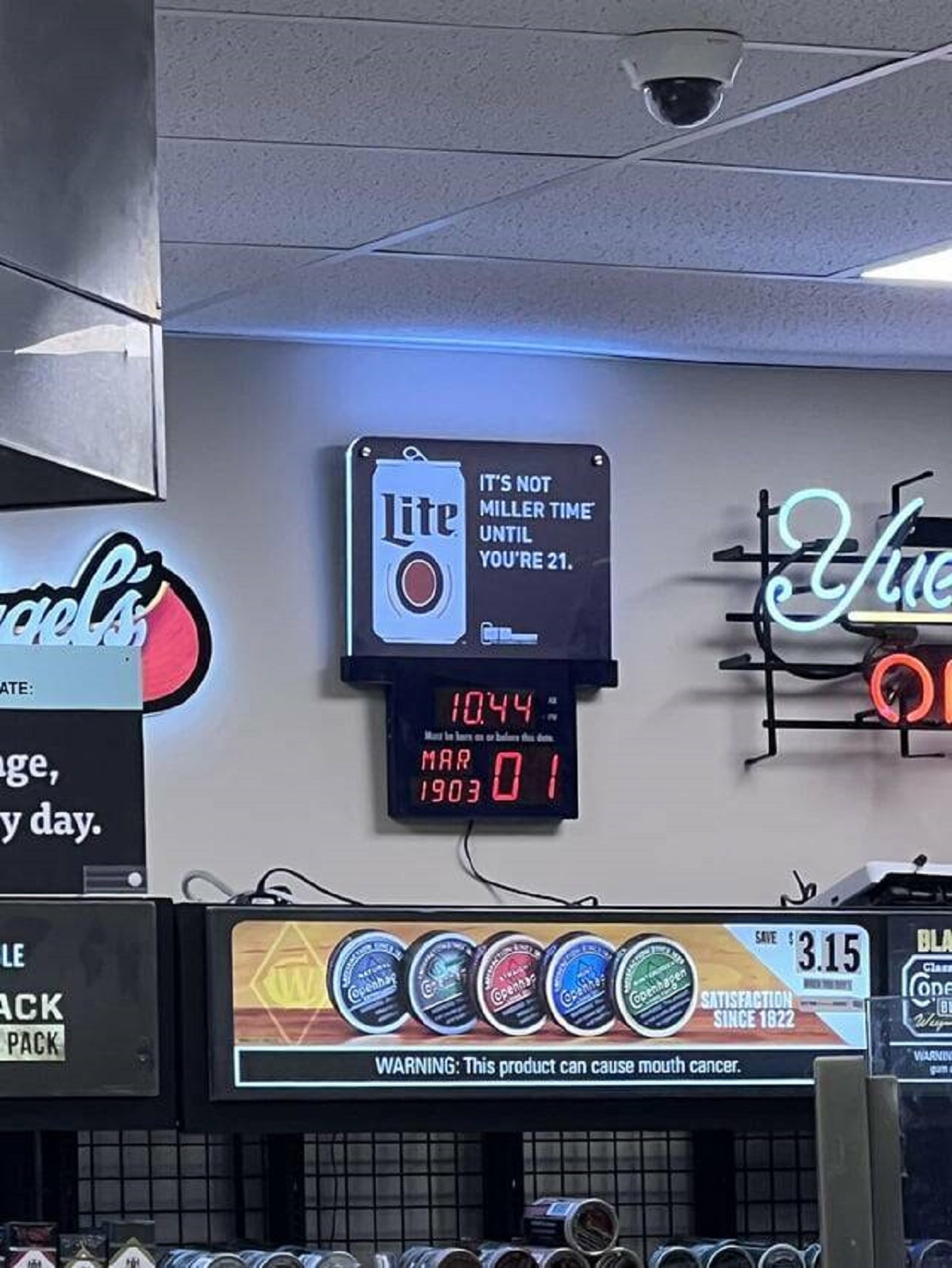 "The leap year broke this gas station’s clock"