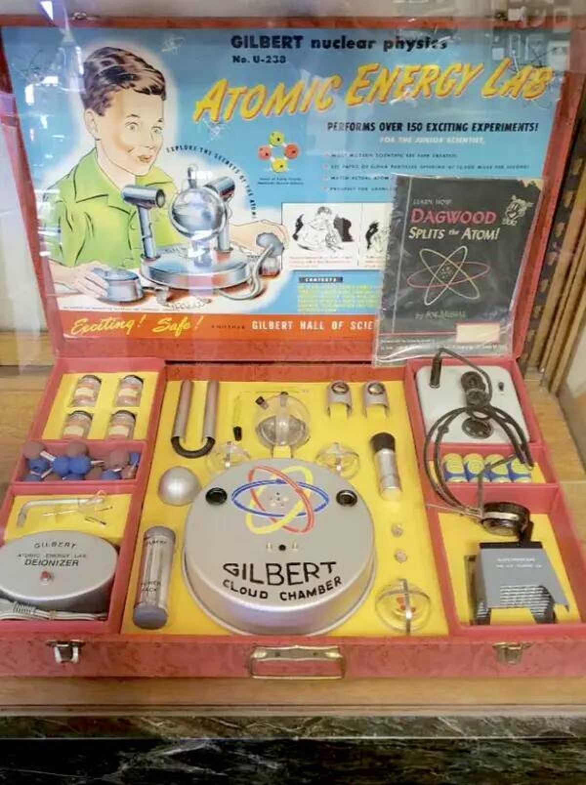 Here's an atomic energy kit for kids from back in the '50s.