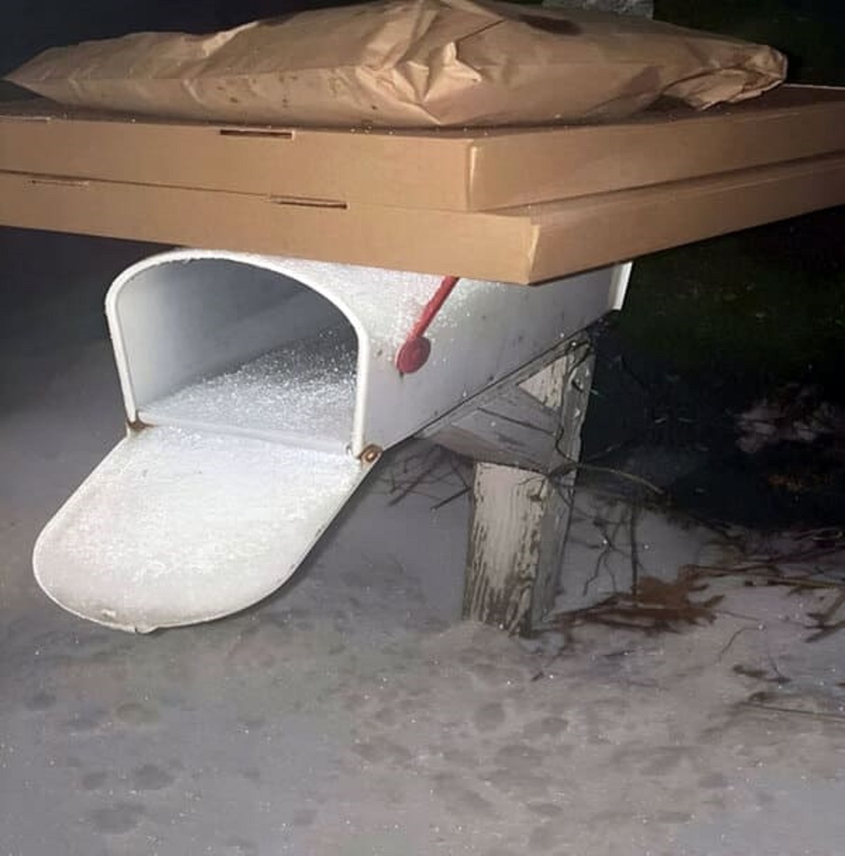 “Uber Eats Left The Order At The End Of The Driveway In The Freezing Rain/Snow Balanced On The Mailbox”