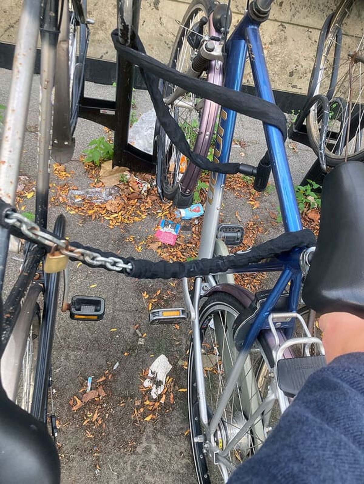 “Someone Locked His Bike On My Bike Without Even Trying To Lock It To The Stand”