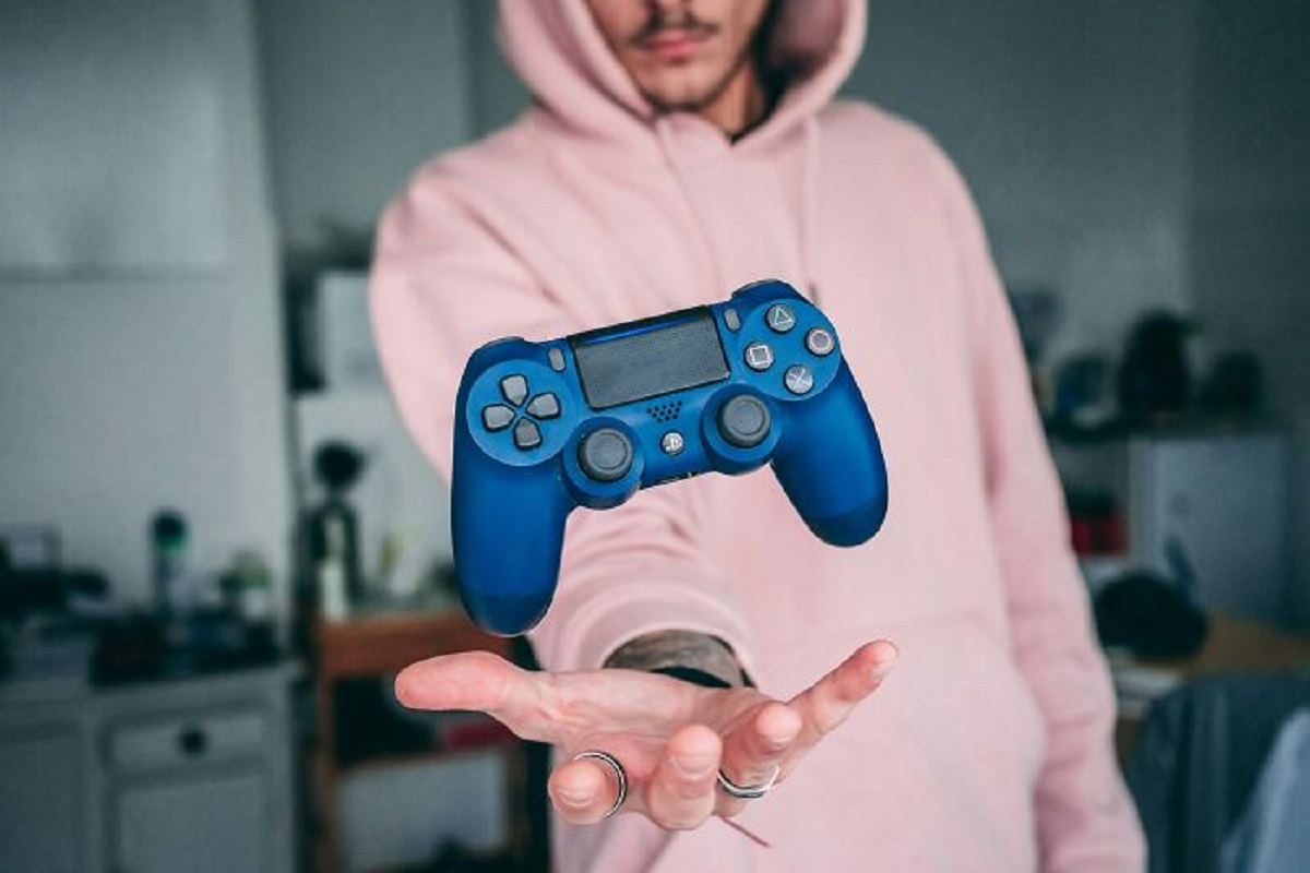 The sticks on modern game controllers are called "analog sticks," not "joysticks.".