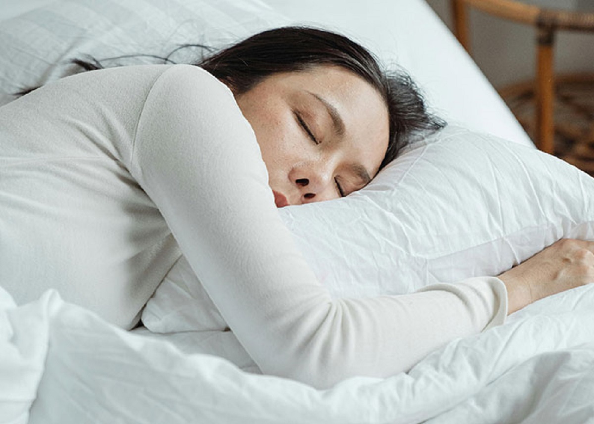 Sleeping on your side increases facial wrinkles that are perpendicular to expression based wrinkles.