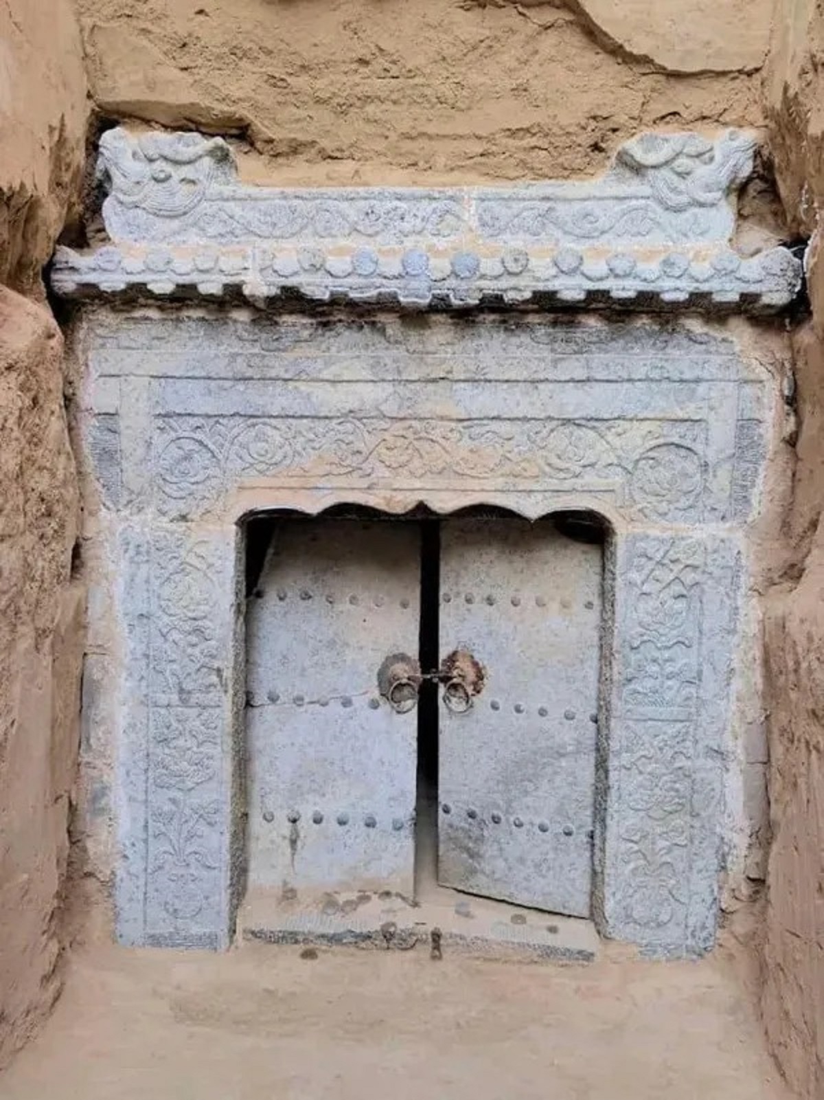 The intact monumental tomb of Prince Ru Hou’an, Ming dynasty, China. Discovered just a few days ago.