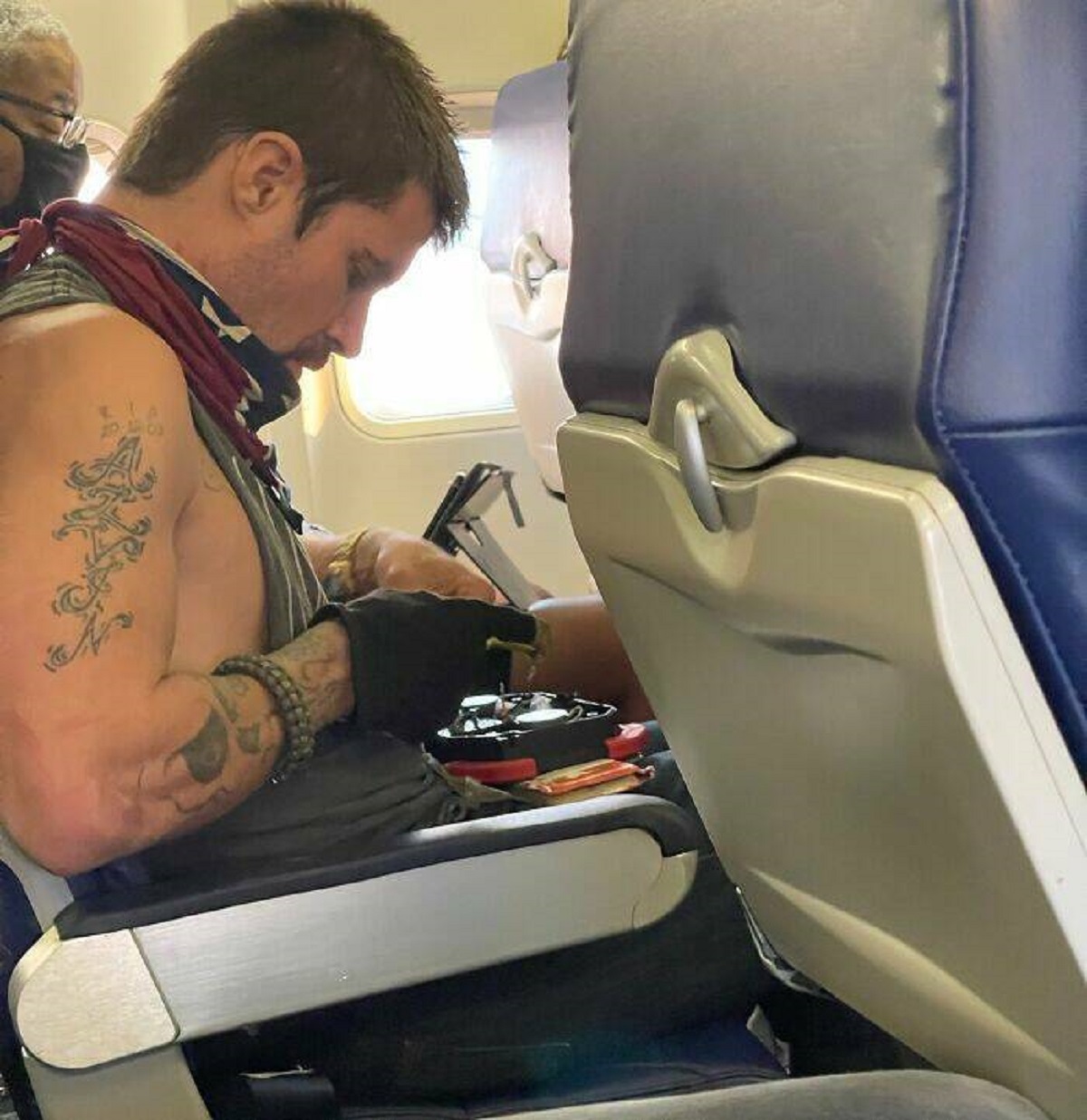 "Man On My Southwest Flight Tying Battery Wires Together Mid-Flight"
