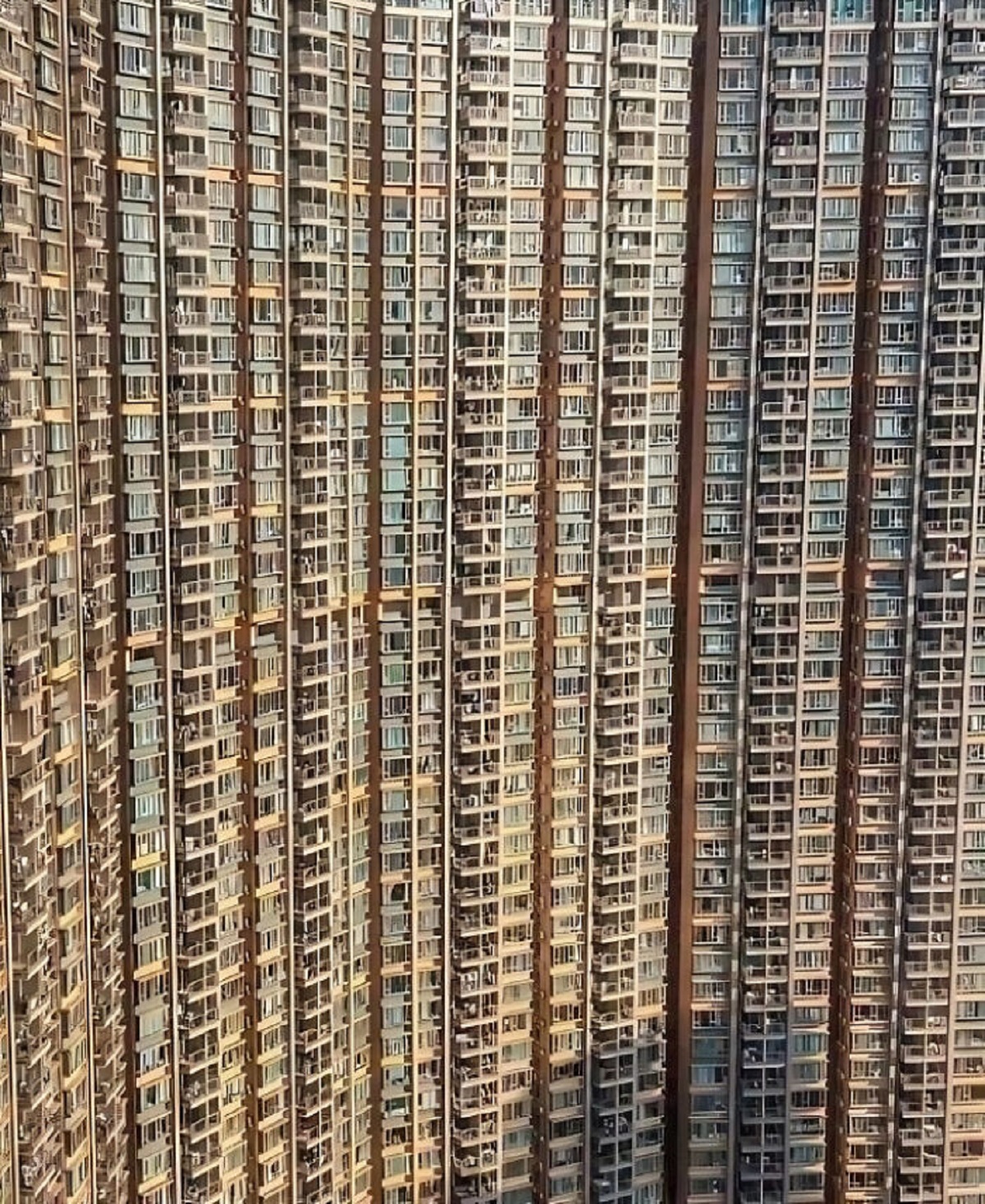 trippy buildings hong kong