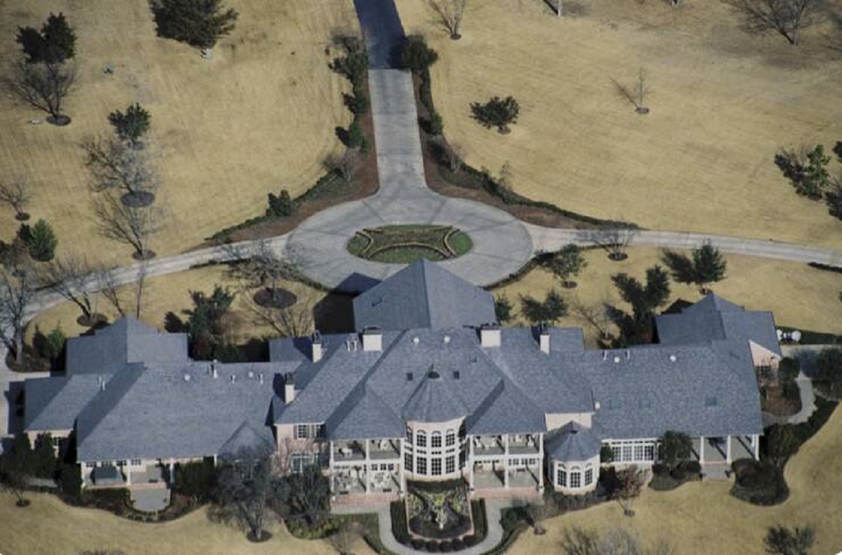 The humble home of pastor Kenneth Copeland, next to his private airport.