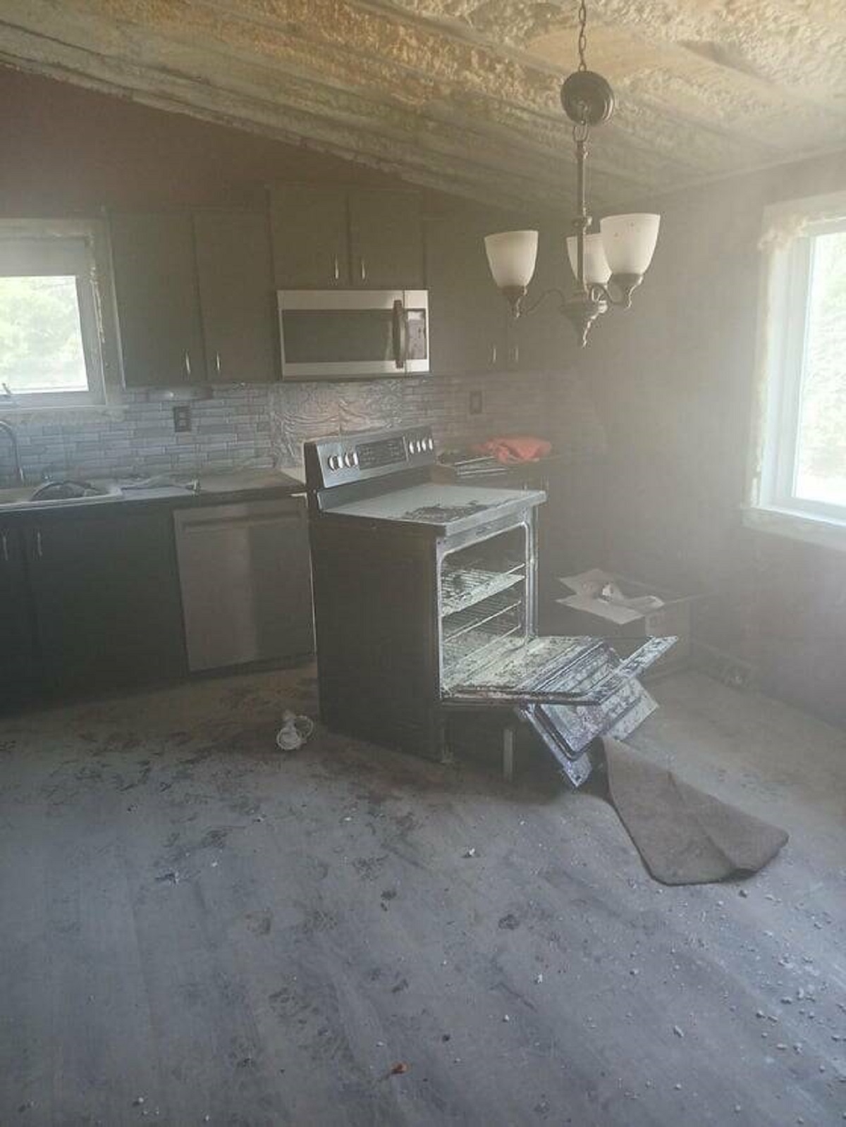 "Someone decided it was a good idea to use the oven to warm up expanding foam."
