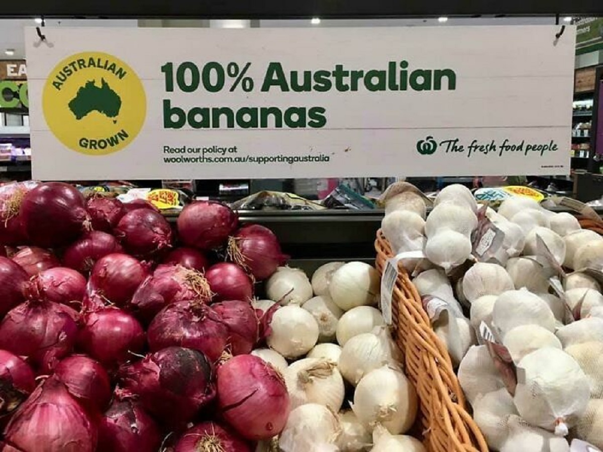 people who had one job funny - Ea Australian Grown 100% Australian bananas Read our policy at woolworths.com.ausupportingaustralia The fresh food people mers