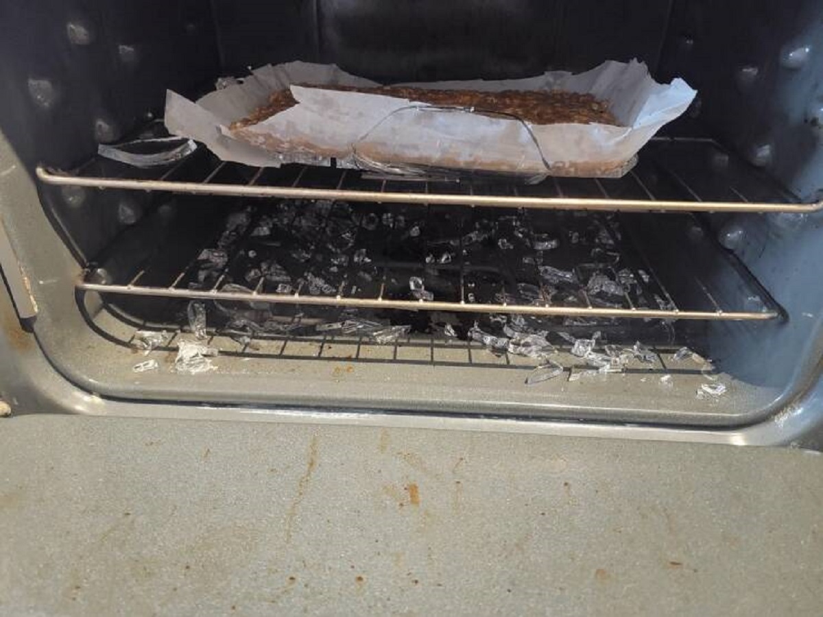 "Supposed oven safe baking dish"