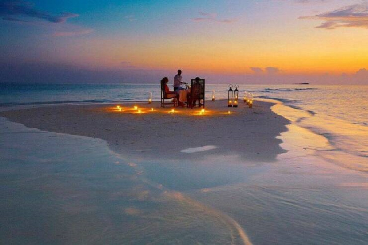 maldives romantic dinner